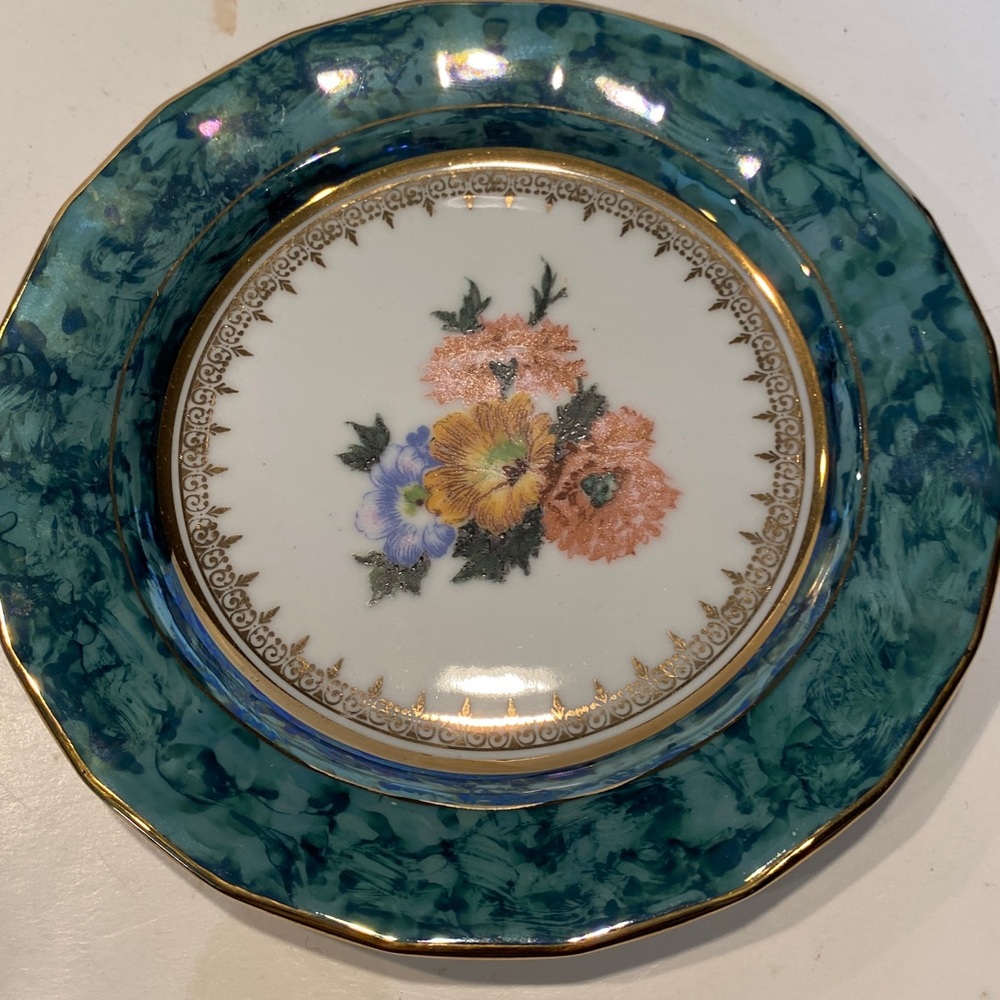 AICH DEKOR, Czechoslovakia Teacup, Saucer and Cake Plate - Picture 2 of 9